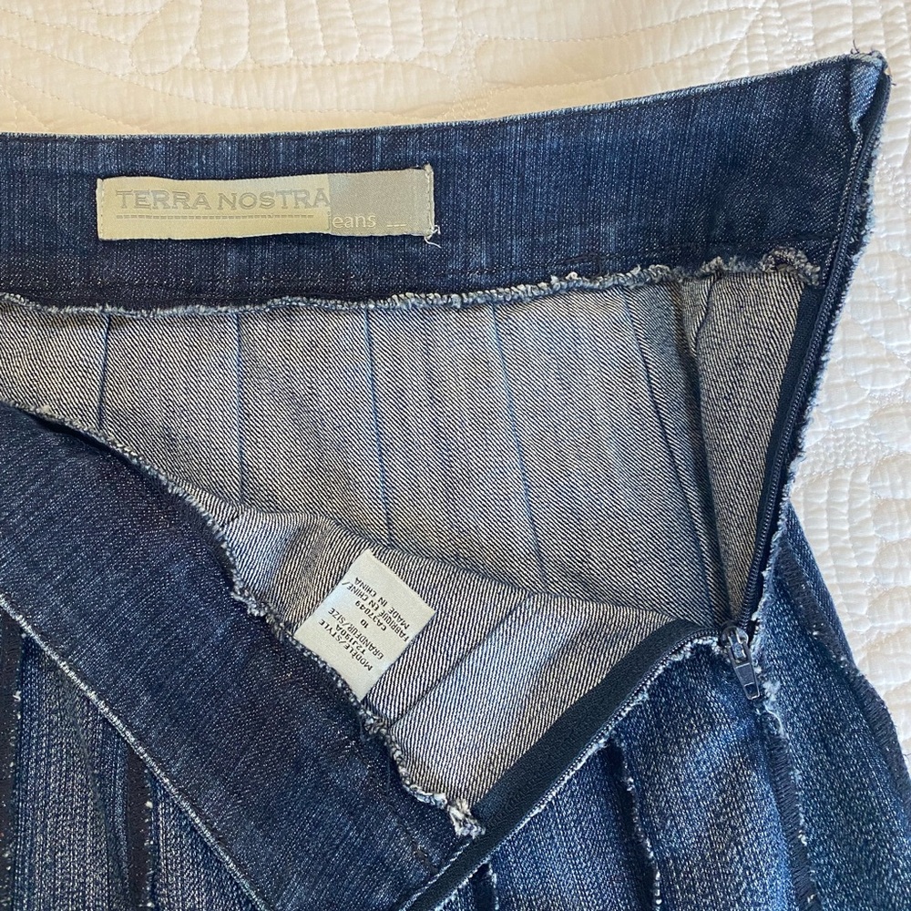Y2K Blue Denim Midi Skirt with Scalloped Eyelet Hem - Picture 4 of 5